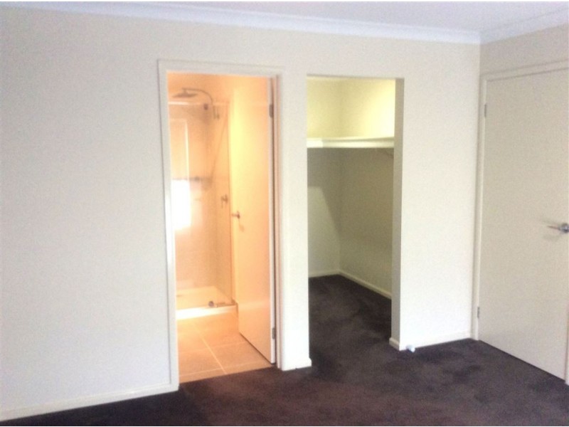 14 Swallow Crescent, Norlane VIC 3214