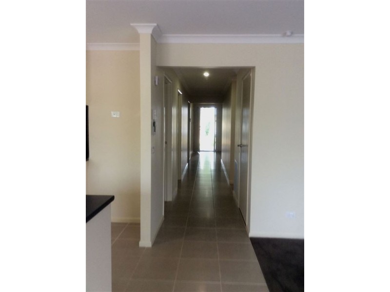 14 Swallow Crescent, Norlane VIC 3214