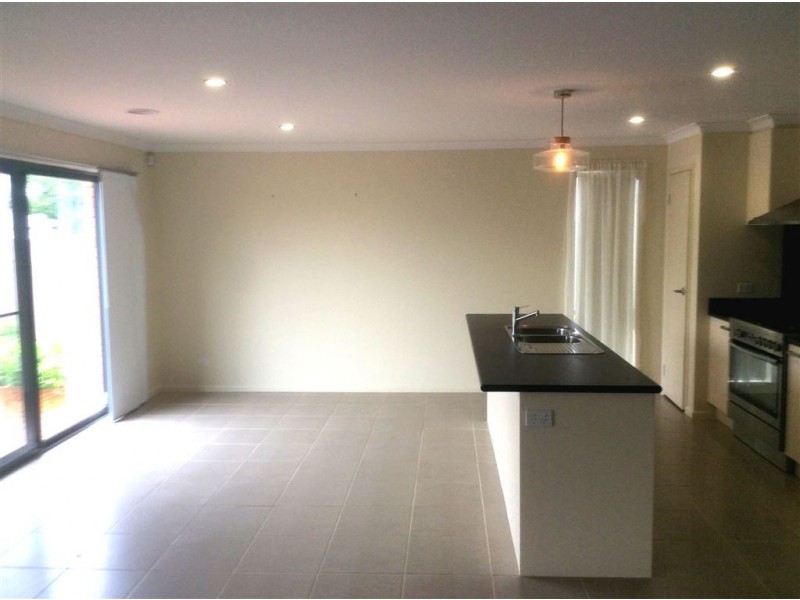 14 Swallow Crescent, Norlane VIC 3214