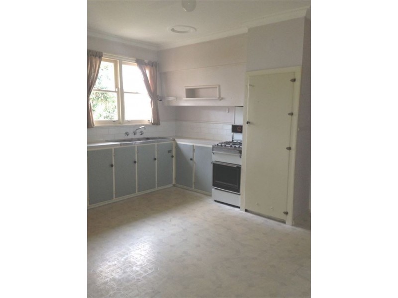 6 Perry Court, Herne Hill VIC 3218