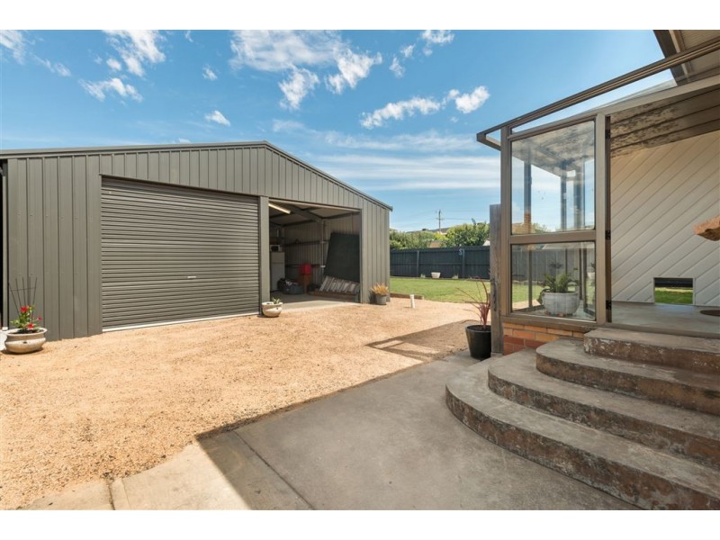25 Barton Street, Bell Park VIC 3215