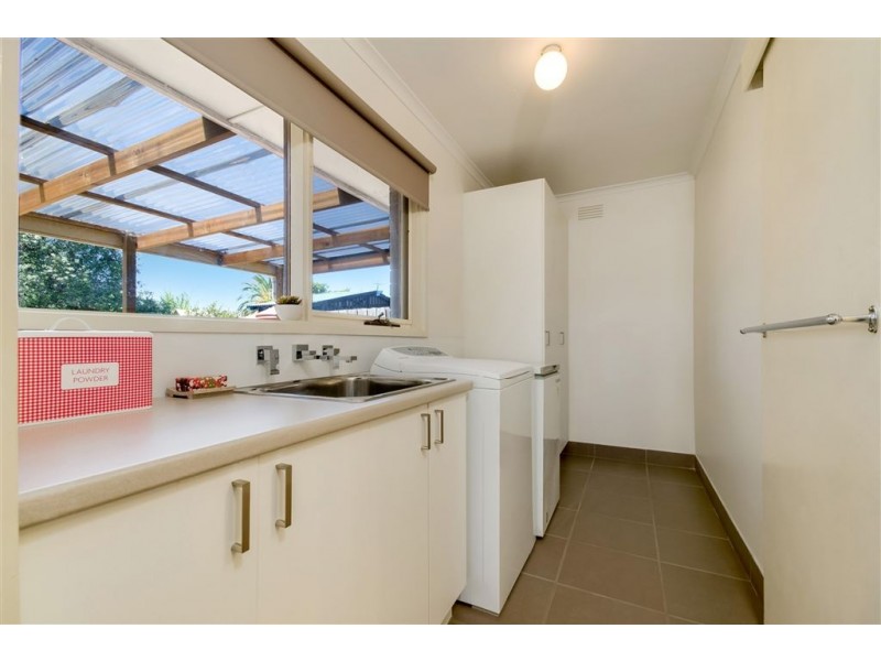 8 Eucalypt Court, Corio VIC 3214