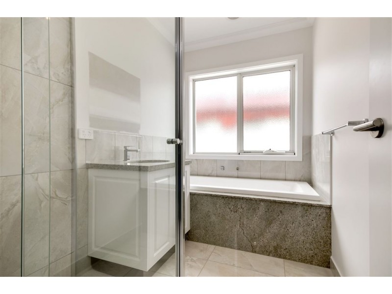 2/16 Bellnore Drive, Norlane VIC 3214