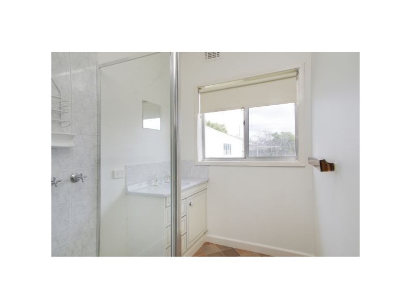 3 Eagle Parade, Norlane VIC 3214