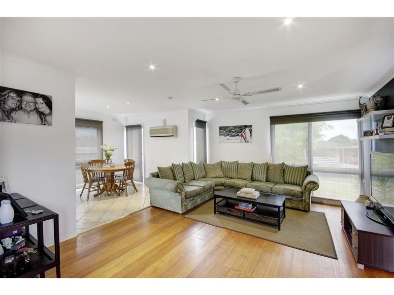 9 Newton Avenue, Bell Post Hill VIC 3215