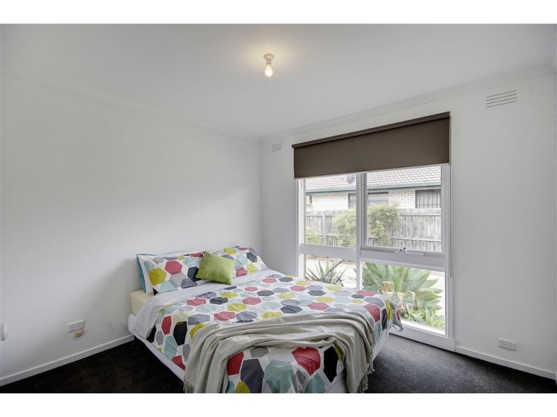 9 Newton Avenue, Bell Post Hill VIC 3215