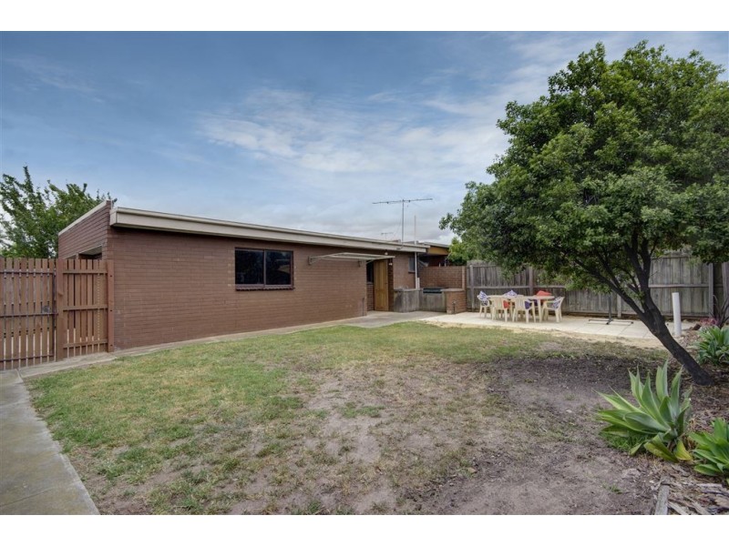 9 Newton Avenue, Bell Post Hill VIC 3215