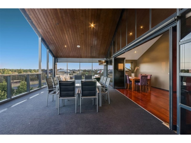 10 Glenora Place, Batesford VIC 3221