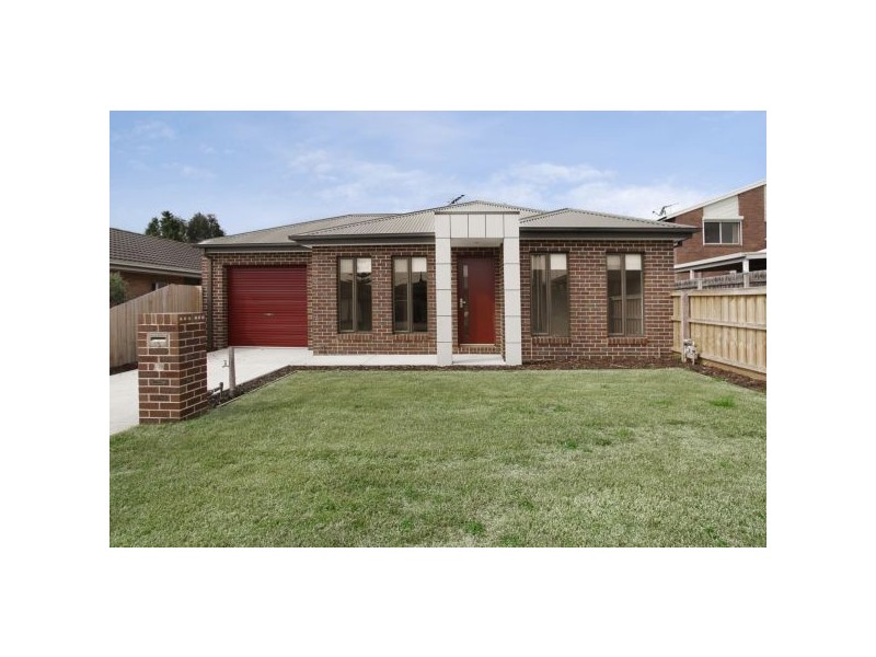 1/8 Eaglemont Crescent, Bell Post Hill VIC 3215