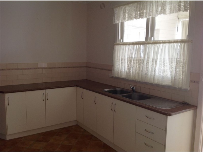 4 Fairlie Street, Hamlyn Heights VIC 3215