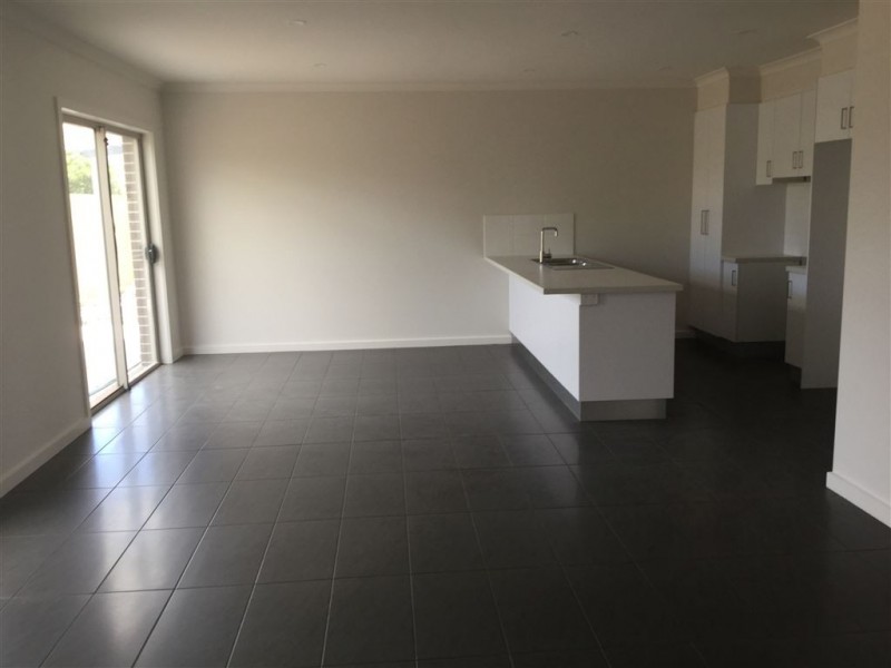 2/4 Blyth Street, Bell Park VIC 3215