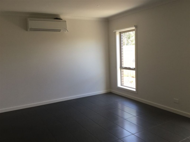 2/4 Blyth Street, Bell Park VIC 3215