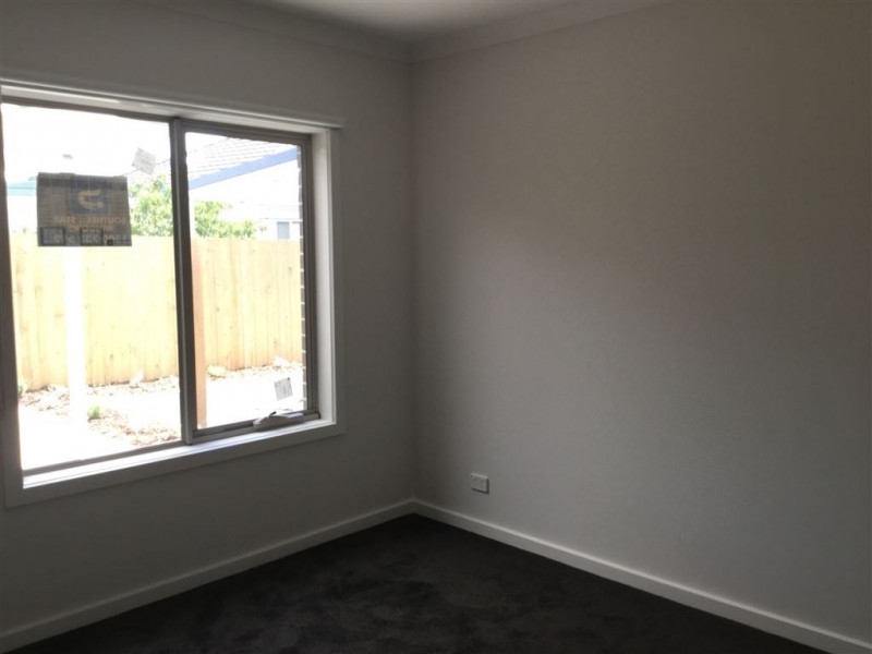 2/4 Blyth Street, Bell Park VIC 3215
