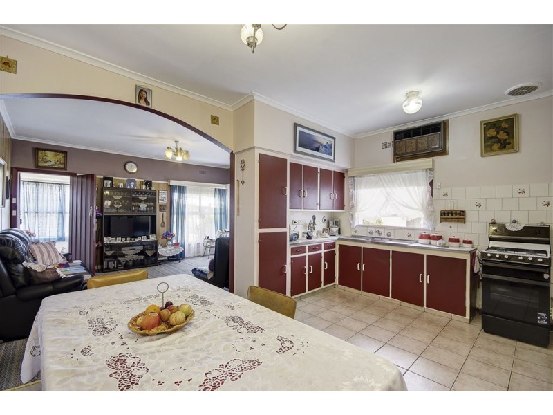 97 St Albans Road, East Geelong VIC 3219