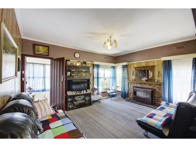 97 St Albans Road, East Geelong VIC 3219