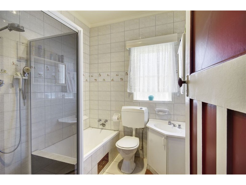 97 St Albans Road, East Geelong VIC 3219