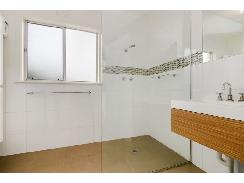 3/2-4 Murphy Avenue, Herne Hill VIC 3218