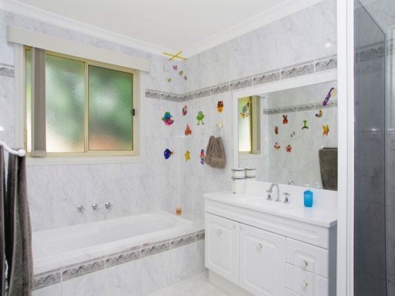 6 O Dwyer Court, Lovely Banks VIC 3221