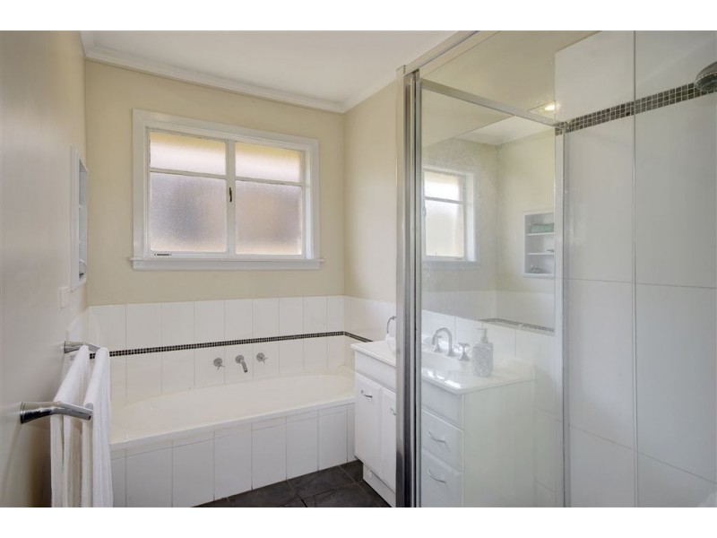 111 Liston Street, Bell Post Hill VIC 3215