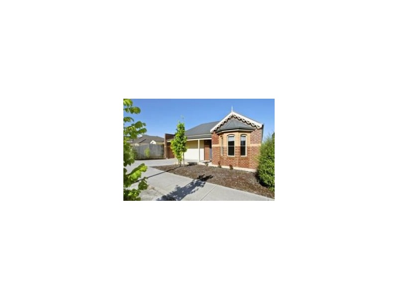 11 Molloy Court, Bell Post Hill VIC 3215