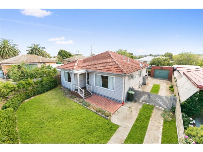1 Kanooka Drive, Corio VIC 3214