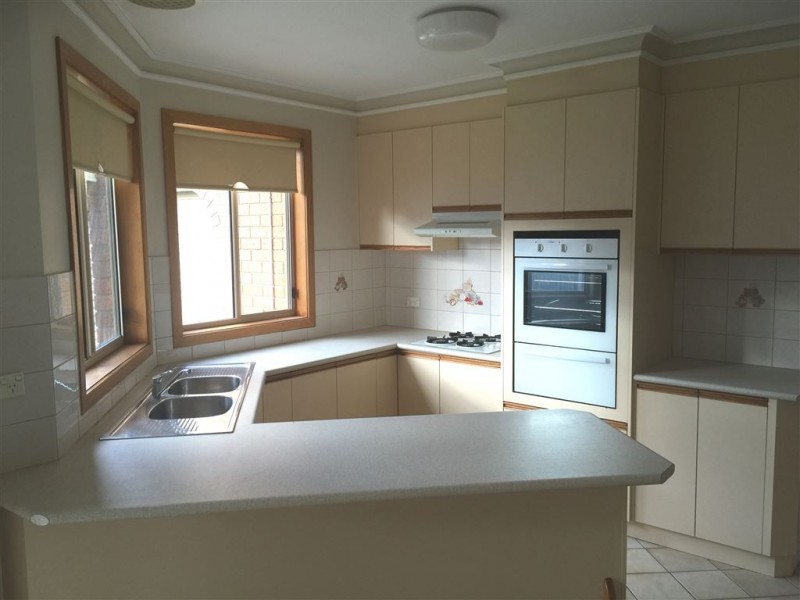 2/14 Synnott Street, Hamlyn Heights VIC 3215