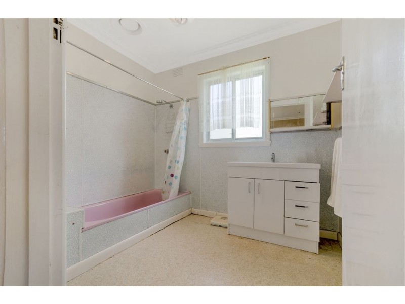 37 Yaraan Street, Bell Park VIC 3215