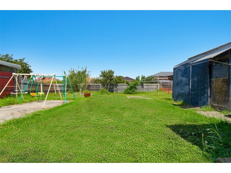 37 Yaraan Street, Bell Park VIC 3215