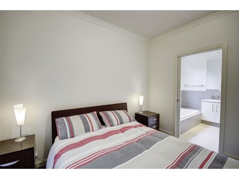 2/31 Jabone Terrace, Bell Park VIC 3215