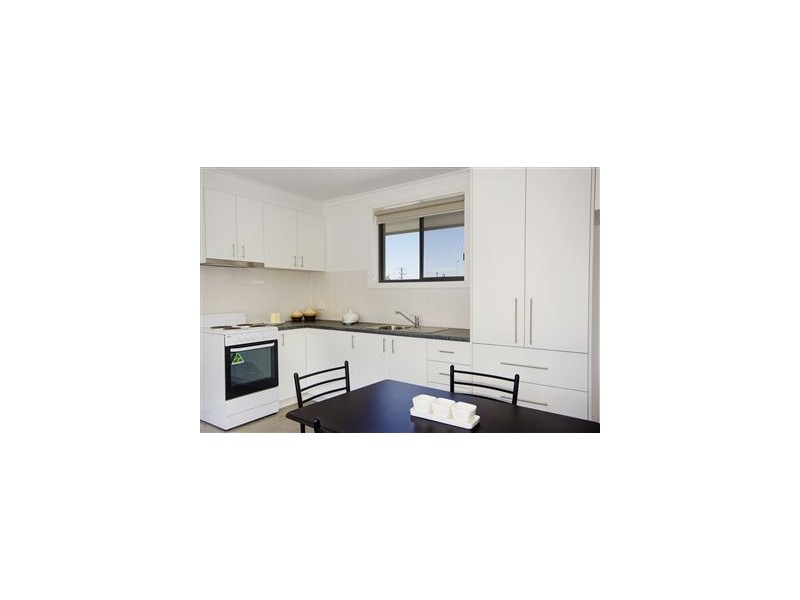 1/3 Kinnordy Court, Hamlyn Heights VIC 3215