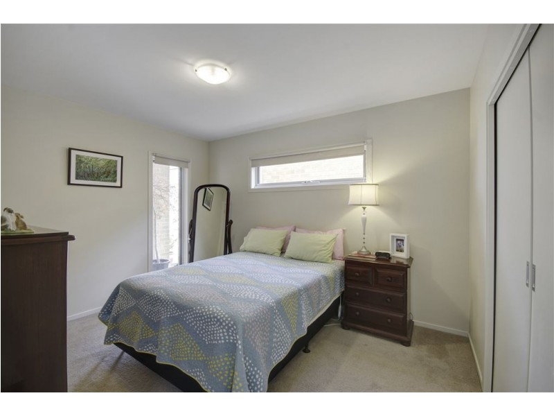 2/14 Waiora Avenue, Hamlyn Heights VIC 3215