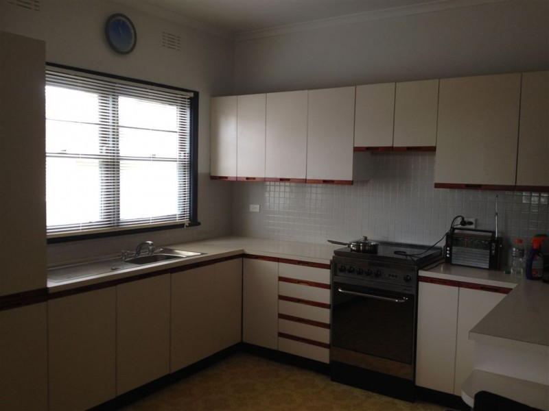 43 Heather Street, Hamlyn Heights VIC 3215