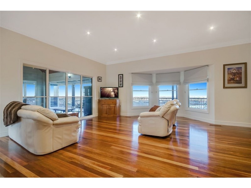 40 Eva Place, Lovely Banks VIC 3221