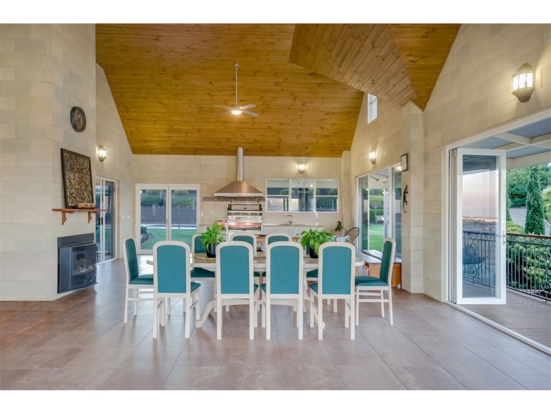 40 Eva Place, Lovely Banks VIC 3221