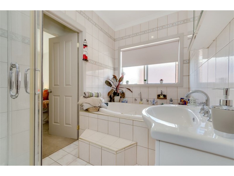 1/7 Page Street, Norlane VIC 3214