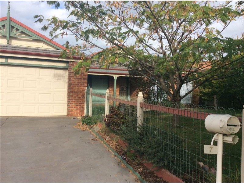7 Woodvale Court, Bell Park VIC 3215