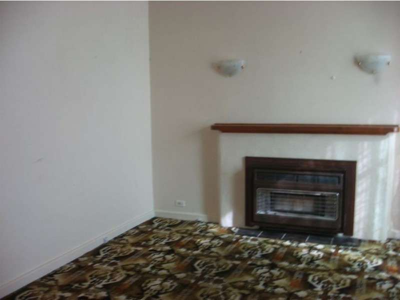 18 Charlotte Avenue, Newcomb VIC 3219