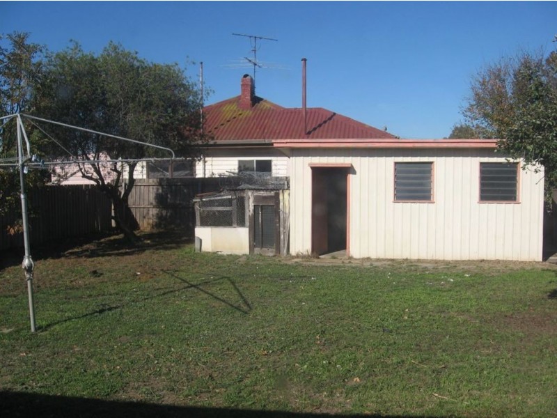 18 Charlotte Avenue, Newcomb VIC 3219