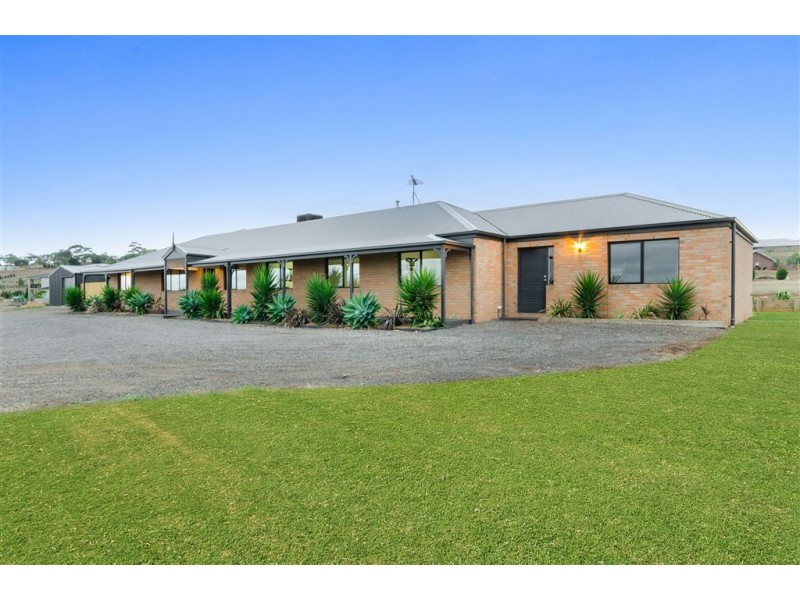 100 Kulina Drive, Lovely Banks VIC 3221