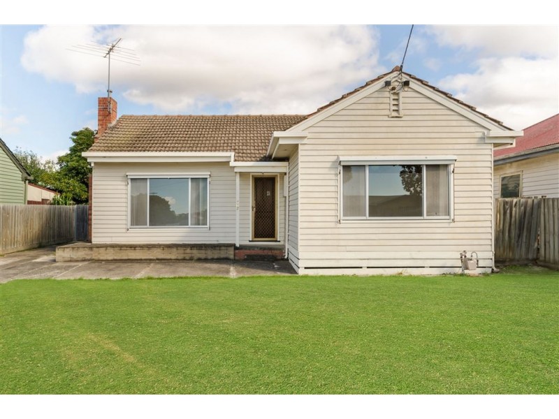 110 Vines Road, Hamlyn Heights VIC 3215