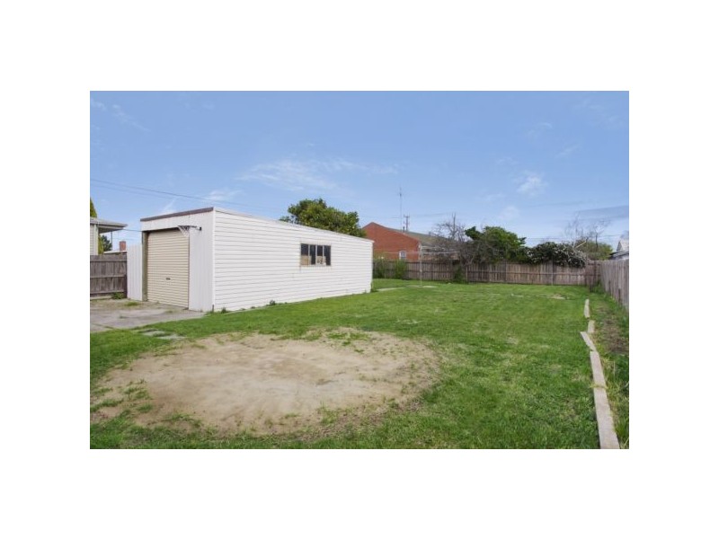 3 Eagle Parade, Norlane VIC 3214