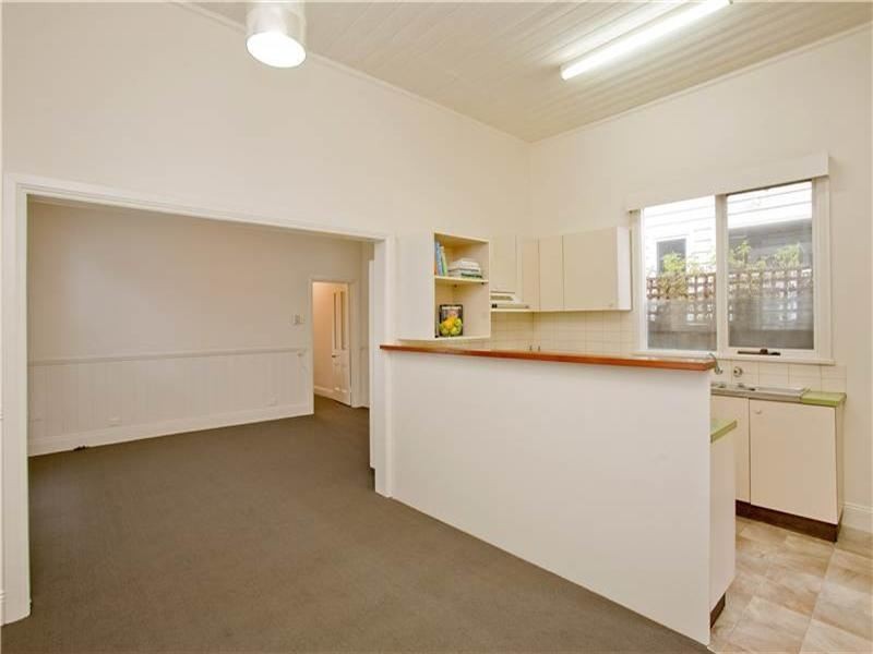 11 Clarke Street, Newtown VIC 3220