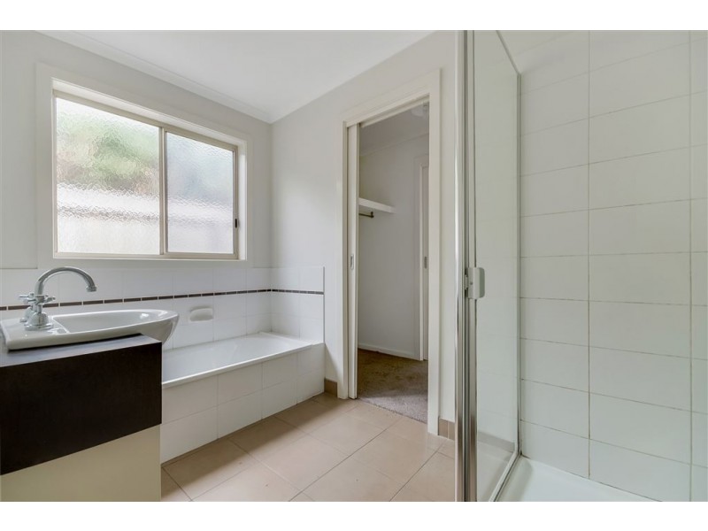 2/23 Ralph Court, Bell Park VIC 3215