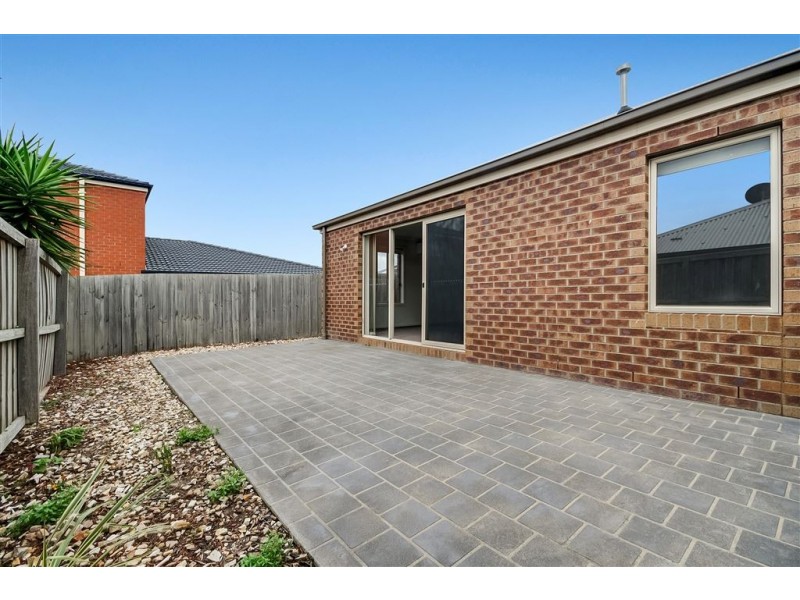 2/23 Ralph Court, Bell Park VIC 3215
