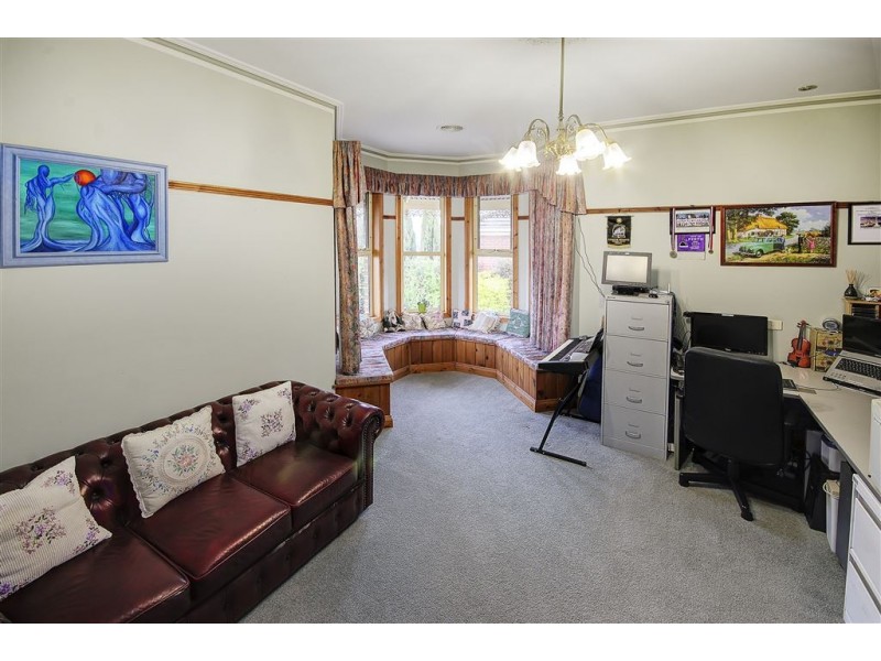 9 Schofield Court, Bell Post Hill VIC 3215