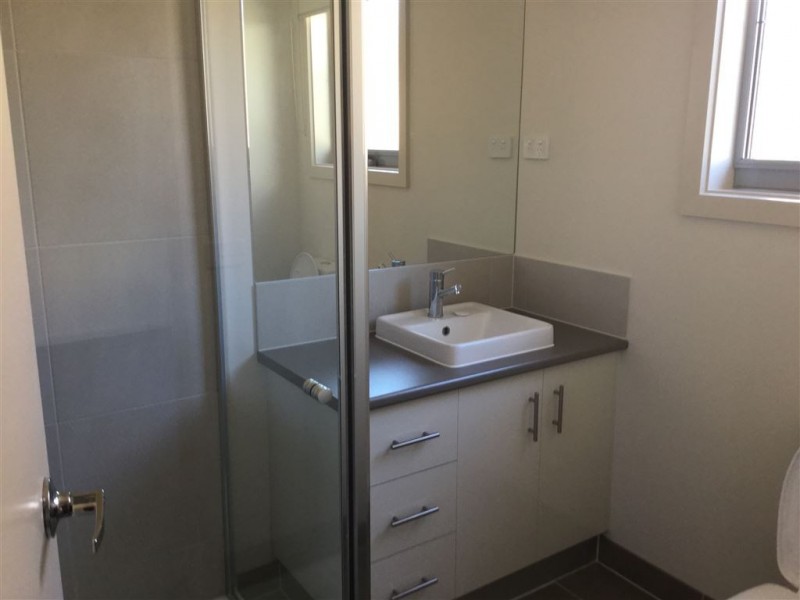 2/47 Deakin Street, Bell Park VIC 3215