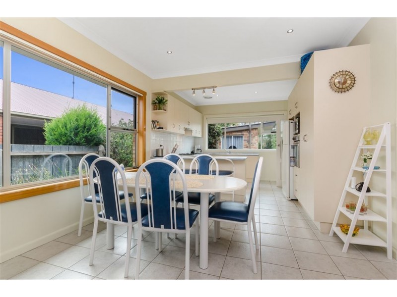 60 Walsgott Street, North Geelong VIC 3215