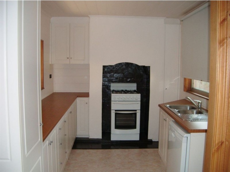 42 Victoria Street, Rippleside VIC 3215