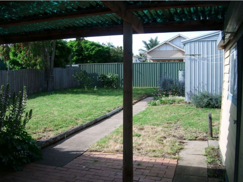 42 Victoria Street, Rippleside VIC 3215