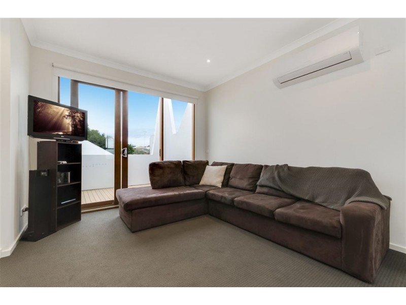 17/54 Percy Street, Newtown VIC 3220